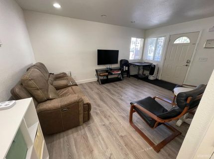 896 Lakeview Avenue, South Lake Tahoe, CA 96150 Photo