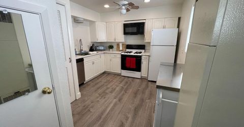 896 Lakeview Avenue, South Lake Tahoe, CA 96150 Photo