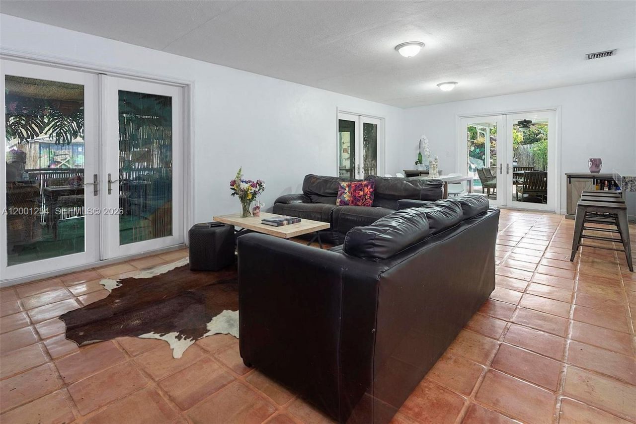 19751 SW 84th Ave , Cutler Bay, FL 33189 Photo