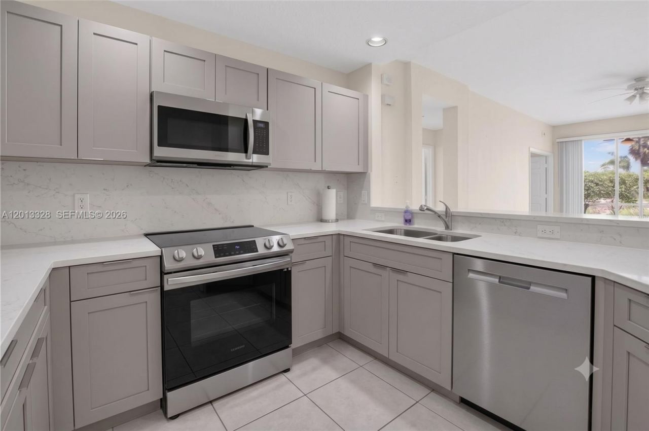 12474 Crystal Pointe Dr, Unit 101, Boynton Beach, FL 33437 Photo