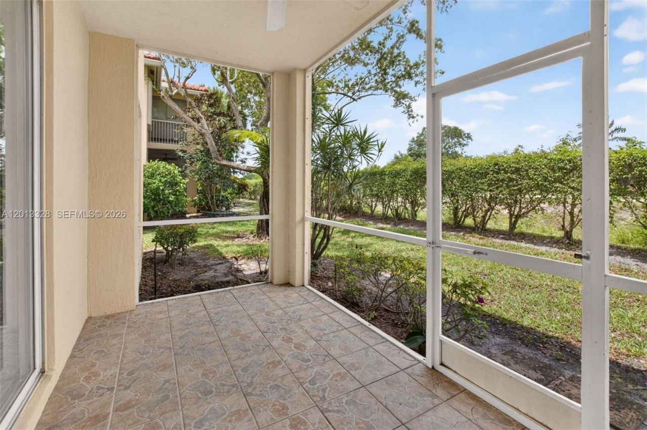 12474 Crystal Pointe Dr , Unit 101, Boynton Beach, FL 33437 Photo