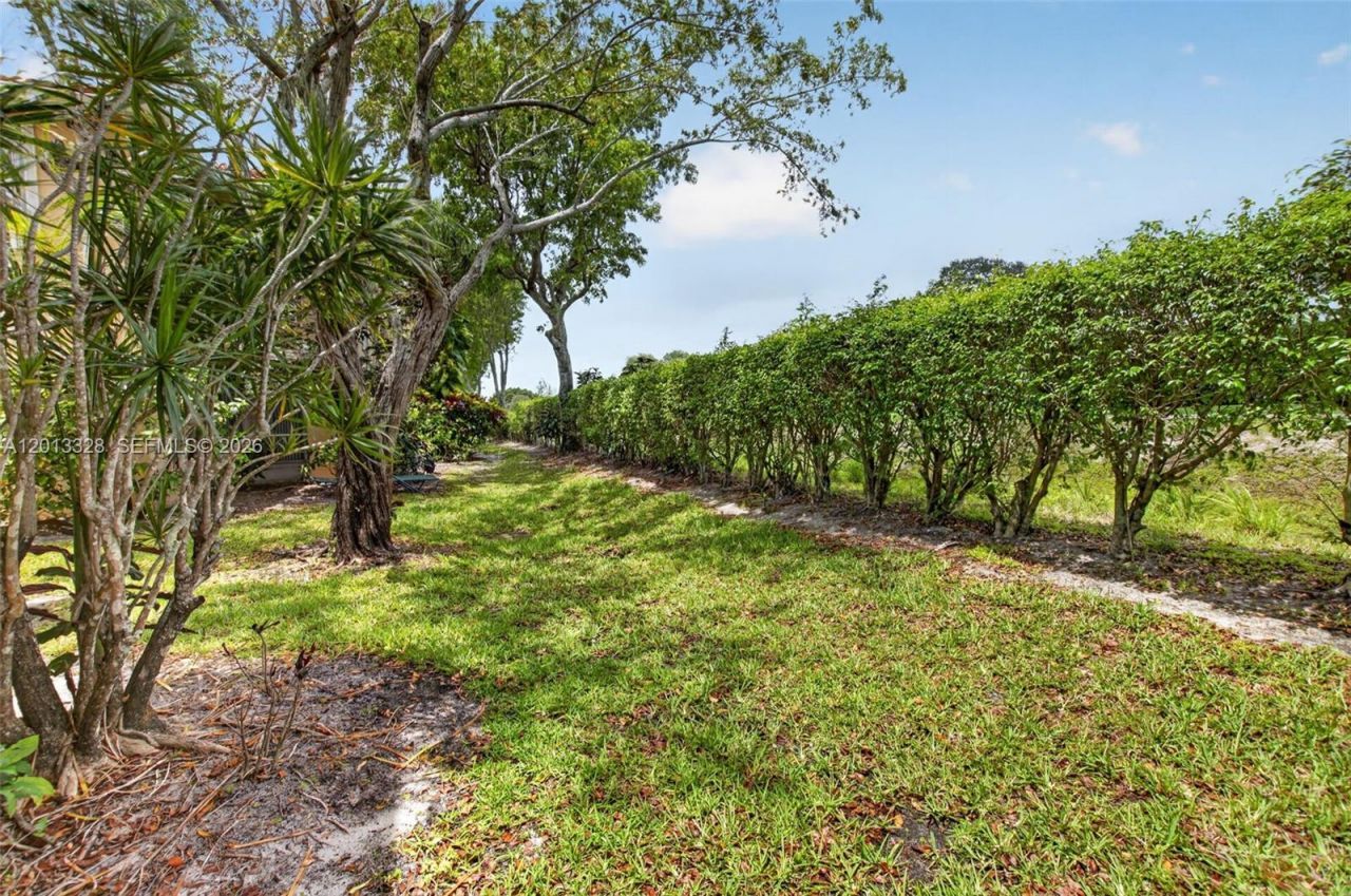 12474 Crystal Pointe Dr , Unit 101, Boynton Beach, FL 33437 Photo