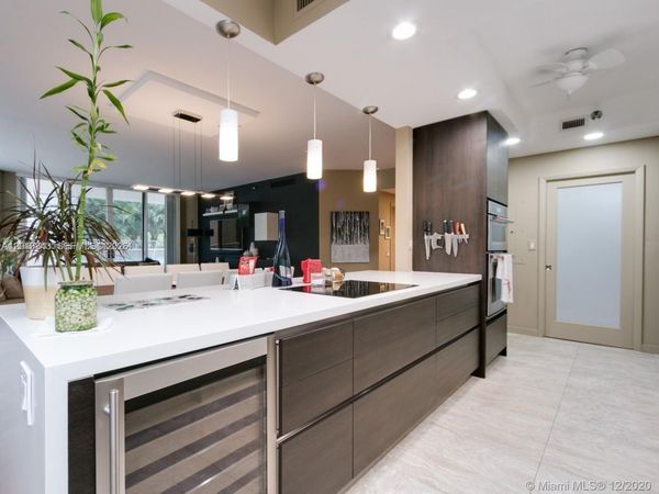 21150 Point Pl , Unit 405, Aventura, FL 33180