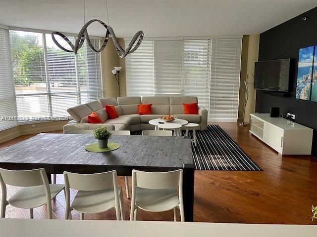21150 Point Pl , Unit 405, Aventura, FL 33180 Photo