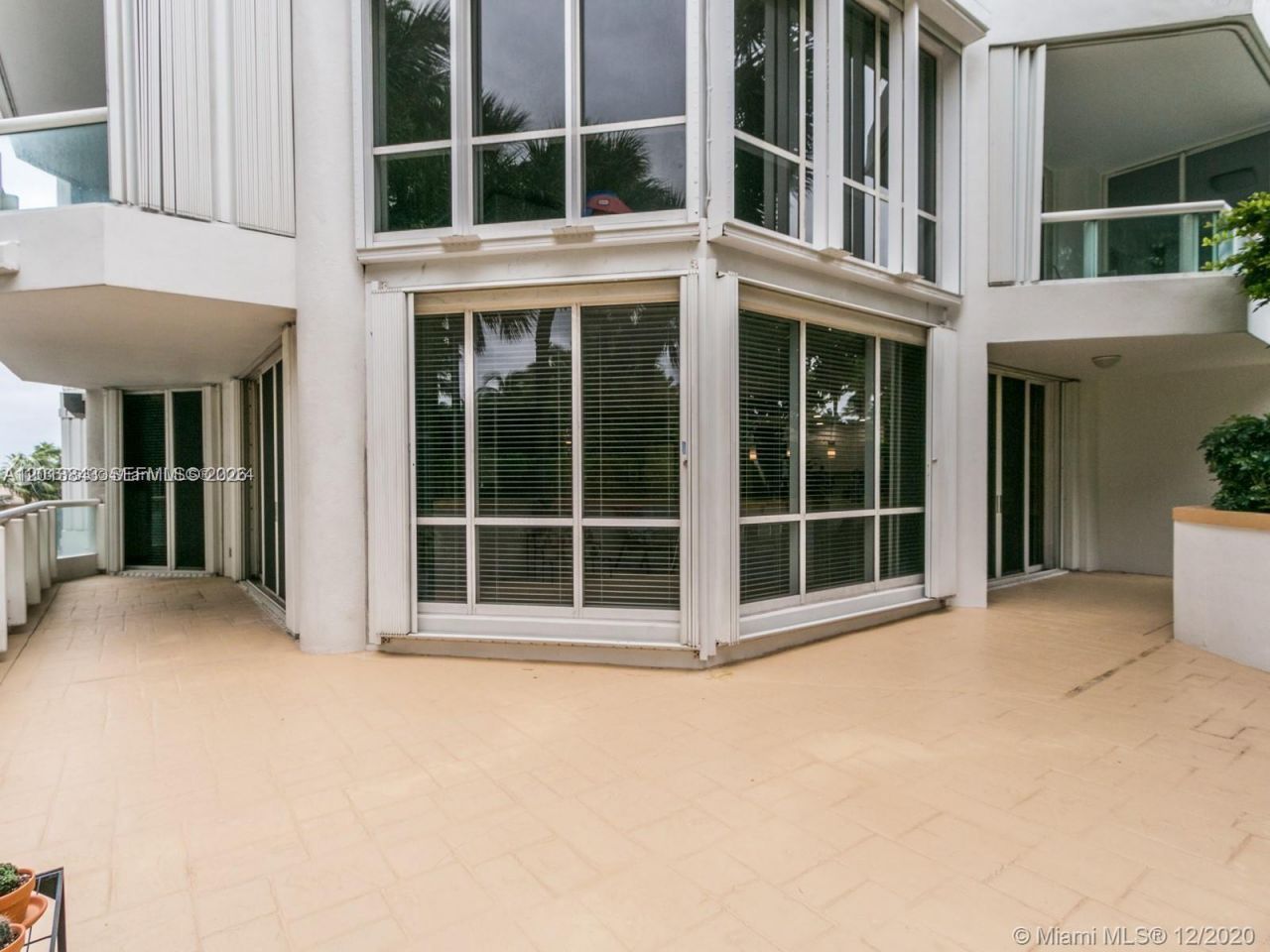 21150 Point Pl , Unit 405, Aventura, FL 33180 Photo