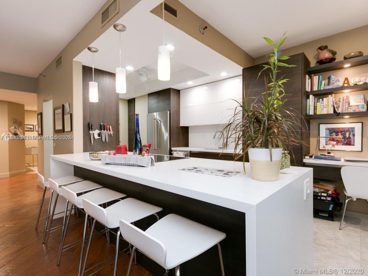 21150 Point Pl , Unit 405, Aventura, FL 33180 Photo