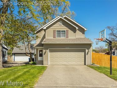 4202 Seeden Street, Waterford Twp, MI 48329