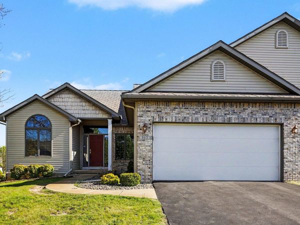303 Beckett Park, Battle Creek, MI 49015