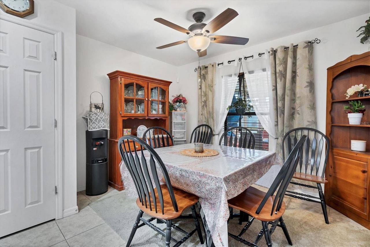 1826 SW Trafalgar Parkway , Cape Coral, FL 33991 Photo