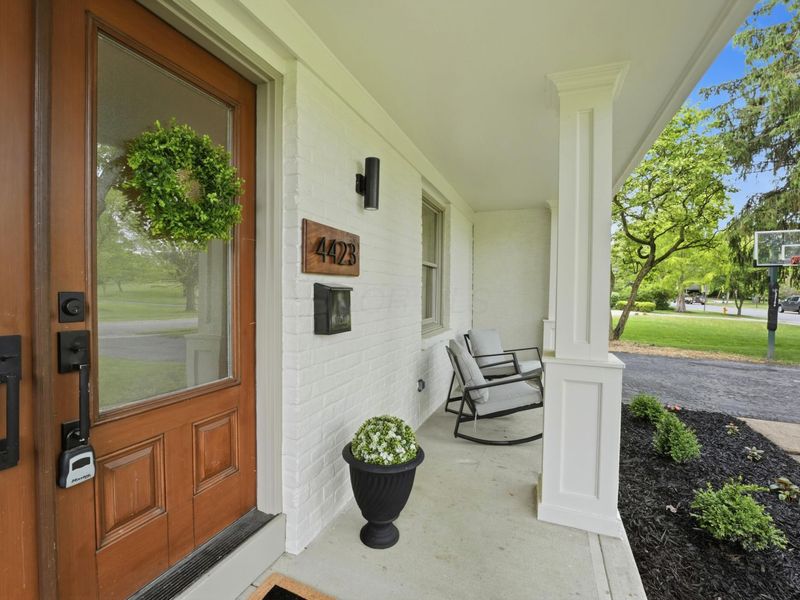 4423 Woodbridge Road, Columbus, OH 43220 Photo 3