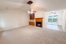 422 Allen Court photo 4