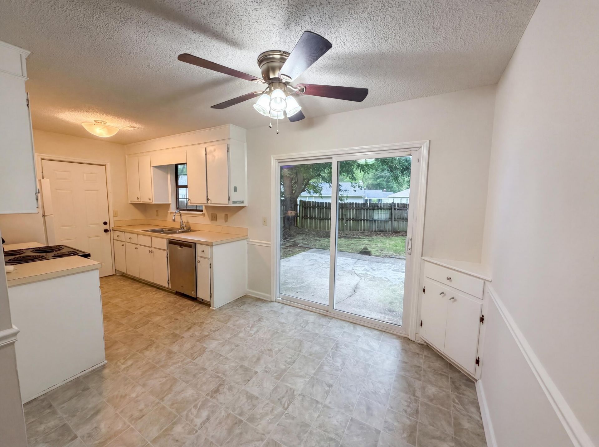 422 Allen Court Photo 7