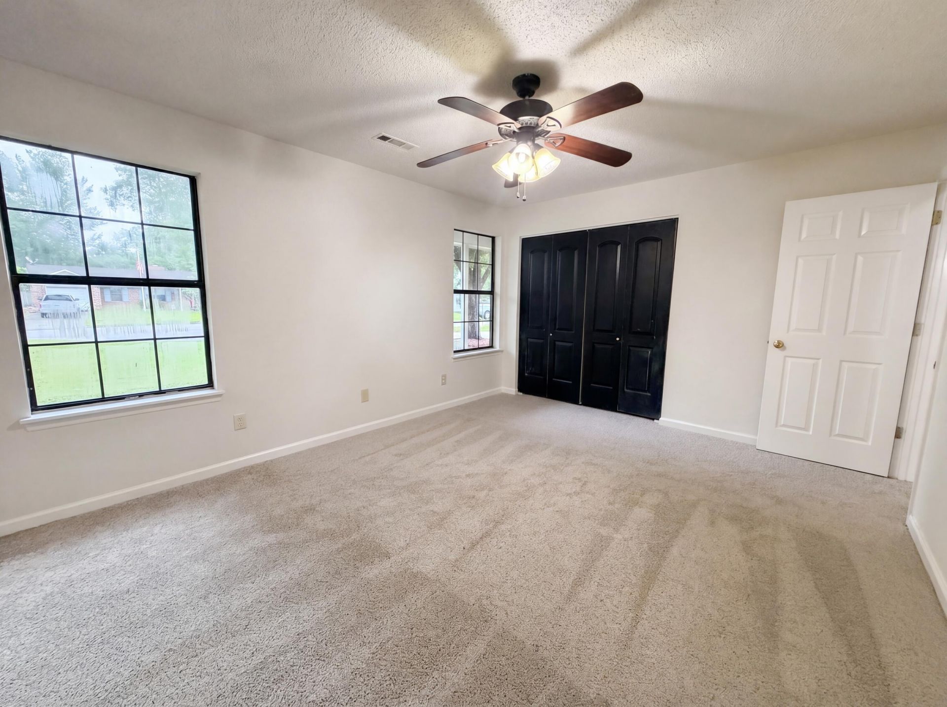 422 Allen Court Photo 8