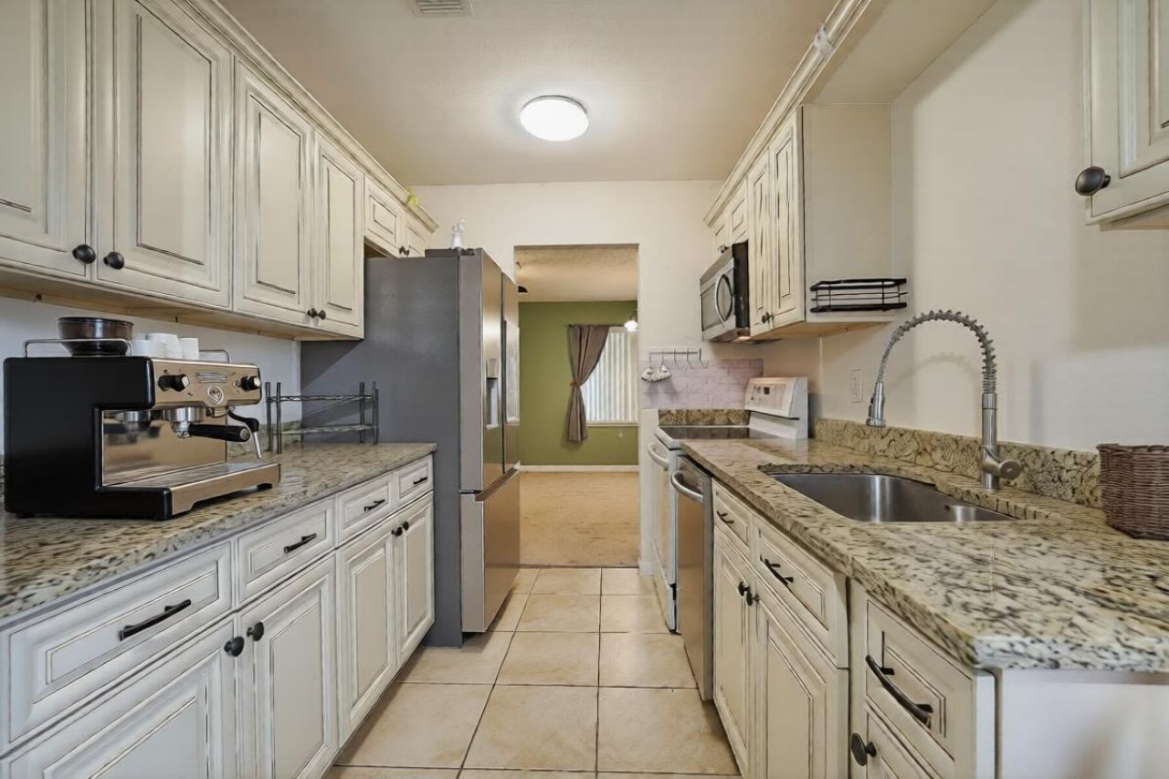 6309 Summer Sky Lane, Greenacres, FL 33463 Photo