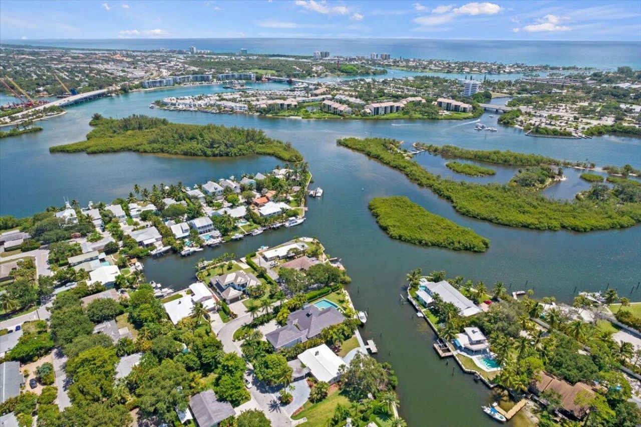205 Body Court, Jupiter, FL 33477 Photo