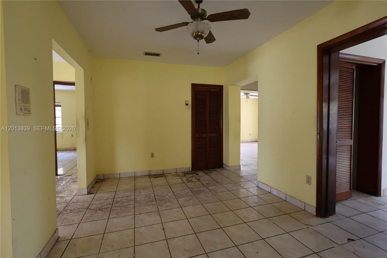 Please Call For Address, Miami, FL 33125 Photo