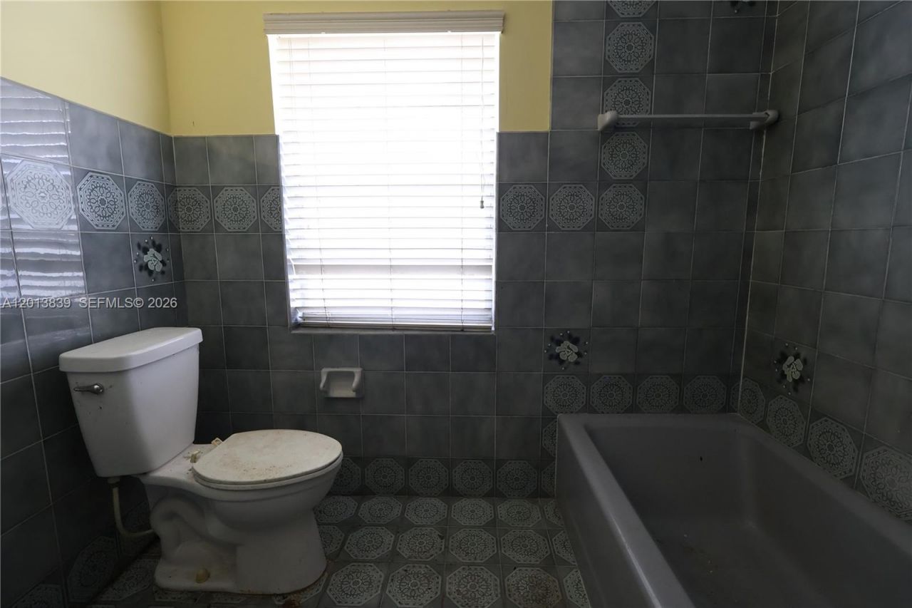 Please Call For Address, Miami, FL 33125 Photo