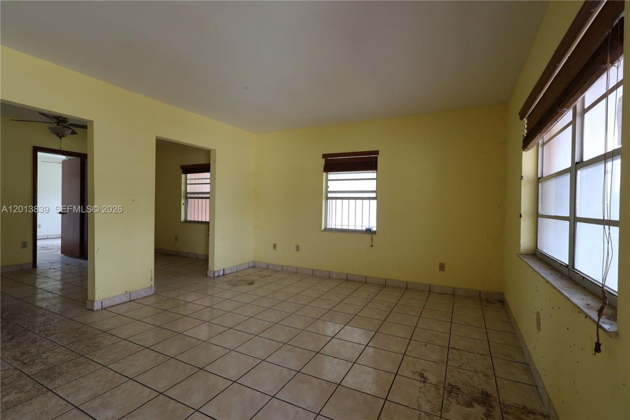 Please Call For Address, Miami, FL 33125 Photo