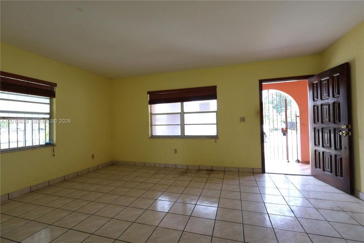 Please Call For Address, Miami, FL 33125 Photo