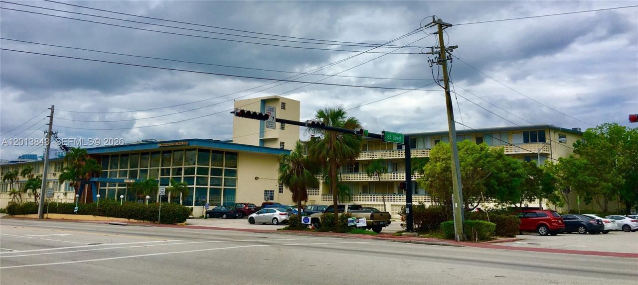 6484 Indian Creek Dr, Unit 205, Miami Beach, FL 33141 Photo