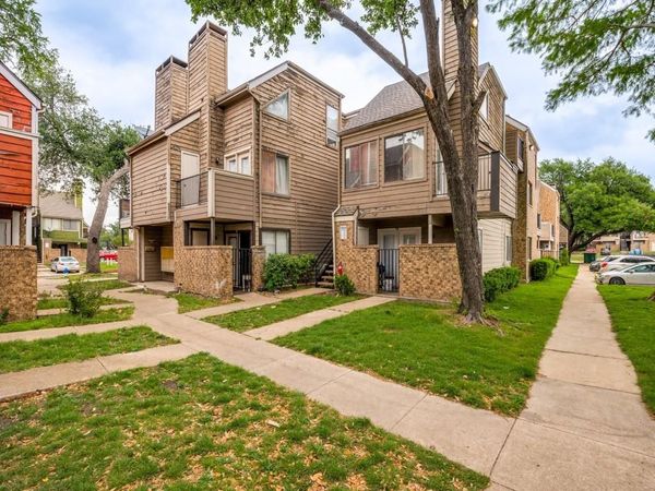 9809 Walnut Street, Unit 203, Dallas, TX 75243