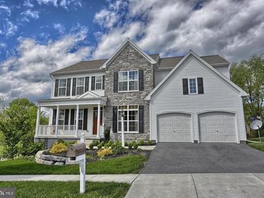 997 POWDER HORN DRIVE, HUMMELSTOWN, PA 17036