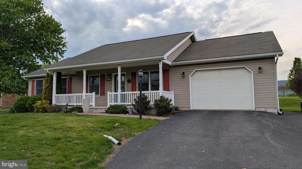 20 OSAGE DRIVE , BELLEVILLE, PA 17004