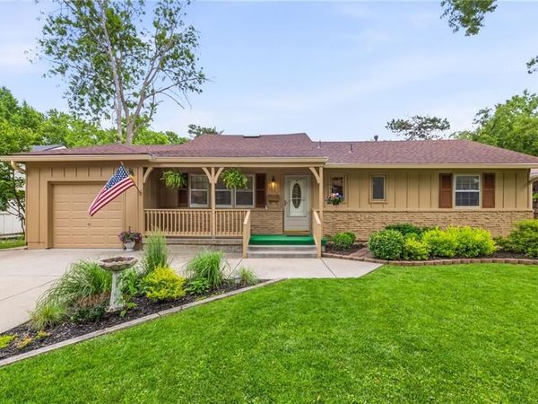 9335 Craig Drive, Overland Park, KS 66212