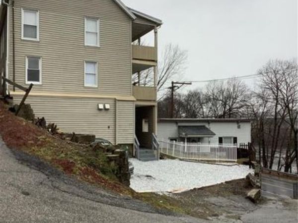 105 Camptown , Unit 1St. FL., Derby, CT 06418