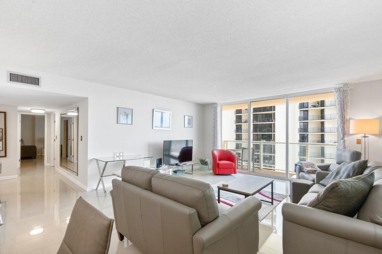 5440 N Ocean Drive, Unit 505, Riviera Beach, FL 33404 Photo