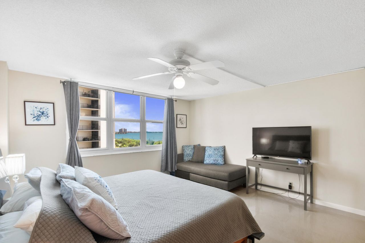 5440 N Ocean Drive, Unit 505, Riviera Beach, FL 33404 Photo