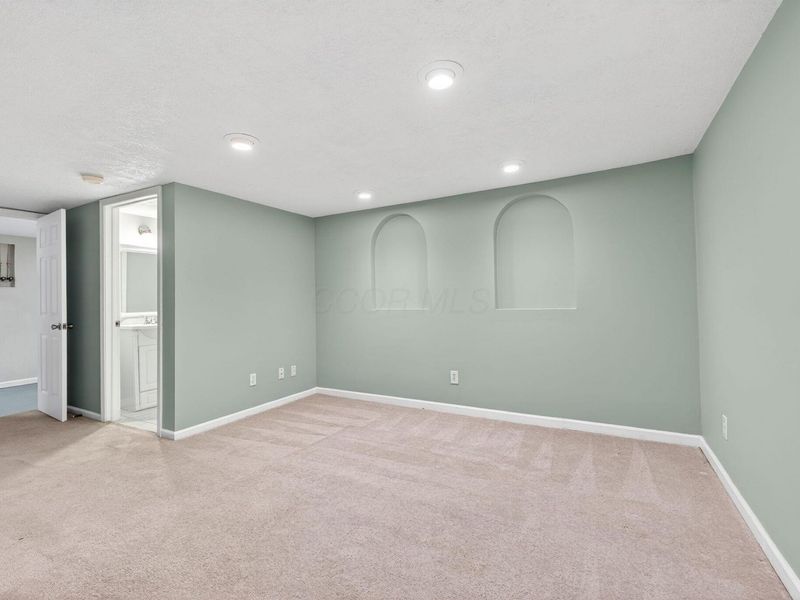 5627 Blendon Place Drive, Unit 79C, Columbus, OH 43230 Photo 32