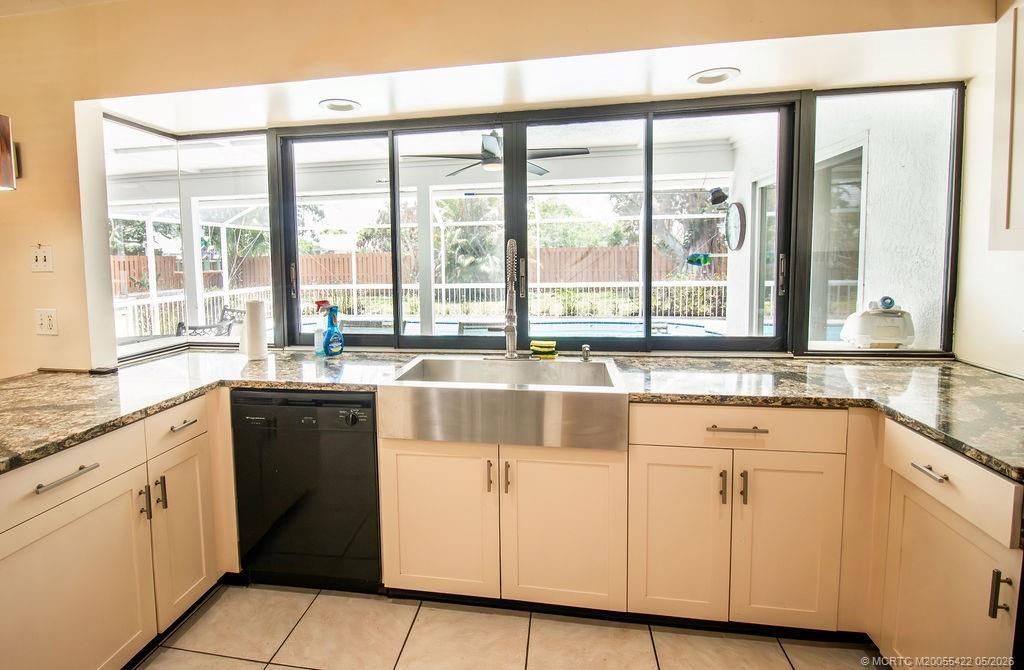 2274 SE Tiffany Avenue, Port Saint Lucie, FL 34952 Photo