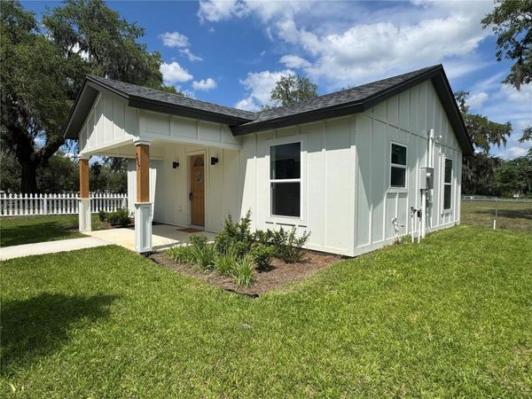357 N MAIN AVENUE , GROVELAND, FL 34736