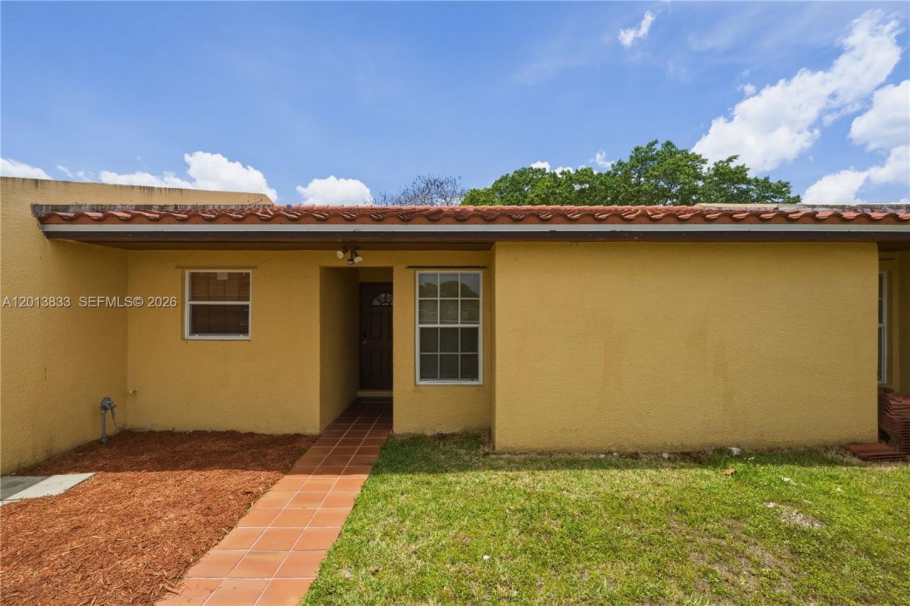 8614 SW 147th Pl , Miami, FL 33193 Photo