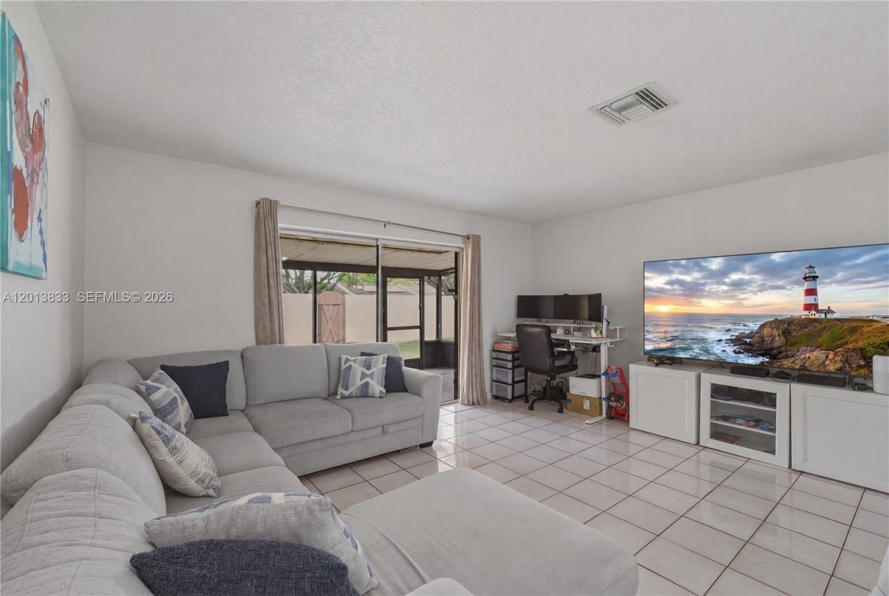 8614 SW 147th Pl , Miami, FL 33193 Photo