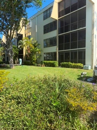 20381 NE 30th Ave, Unit 118-7, Aventura, FL 33180 Photo
