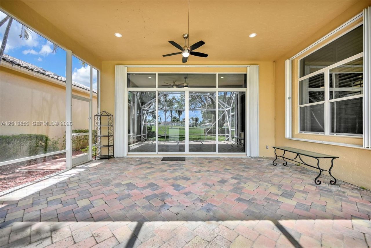 2468 Bay Isle Court , Weston, FL 33327 Photo