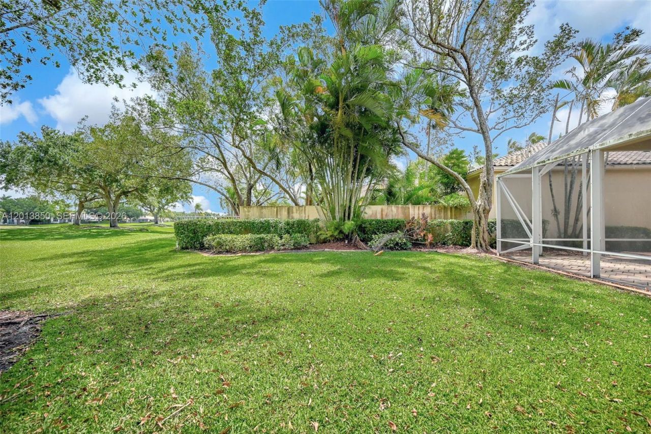 2468 Bay Isle Court , Weston, FL 33327 Photo