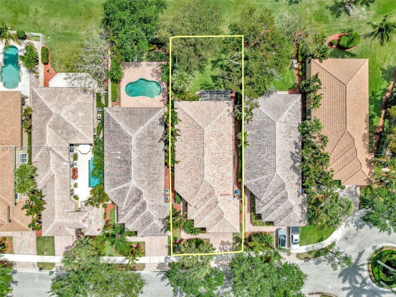 2468 Bay Isle Court , Weston, FL 33327 Photo