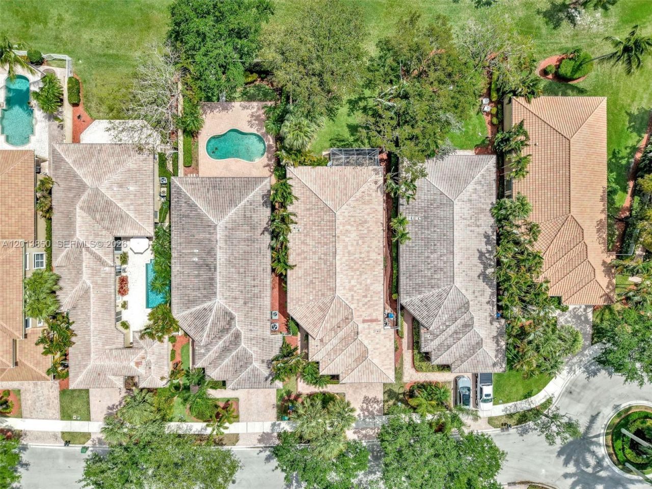 2468 Bay Isle Court , Weston, FL 33327 Photo