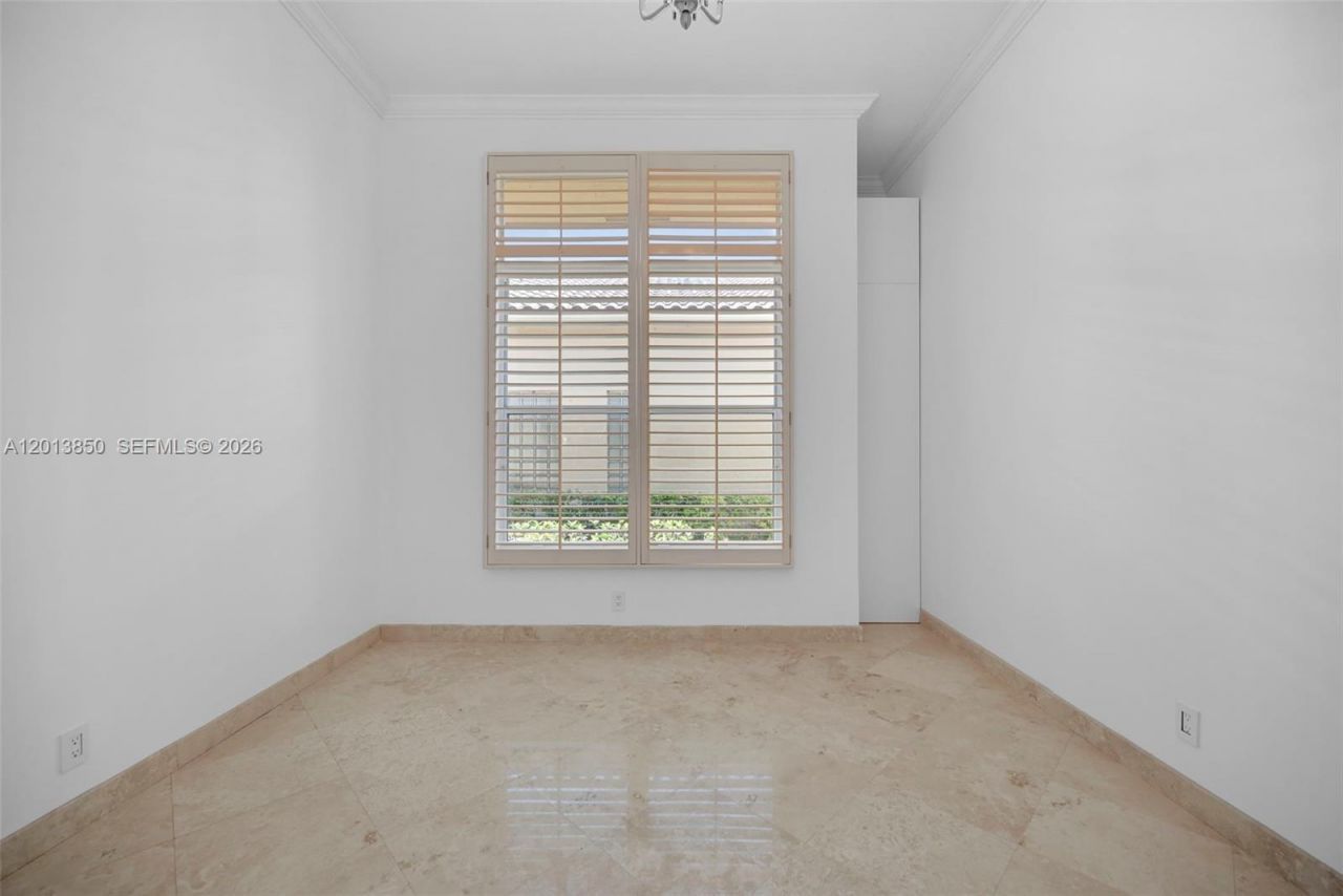 2468 Bay Isle Court , Weston, FL 33327 Photo