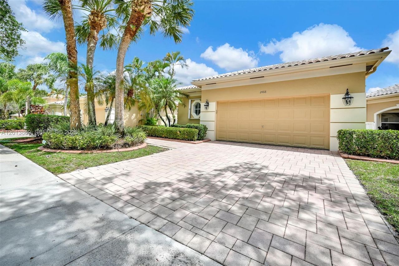 2468 Bay Isle Court , Weston, FL 33327 Photo