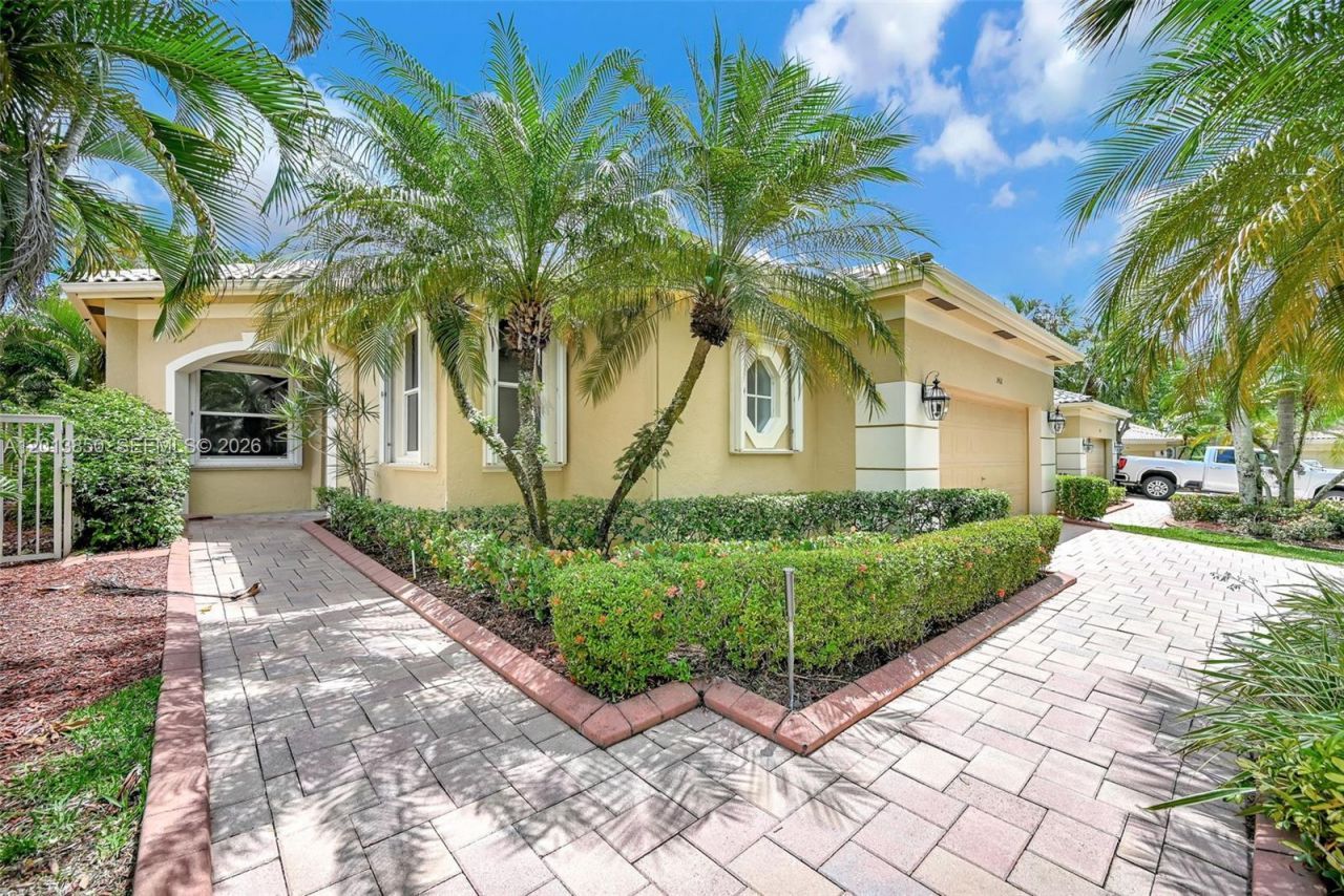 2468 Bay Isle Court , Weston, FL 33327 Photo
