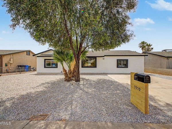 7959 W COOLIDGE Street, Phoenix, AZ 85033