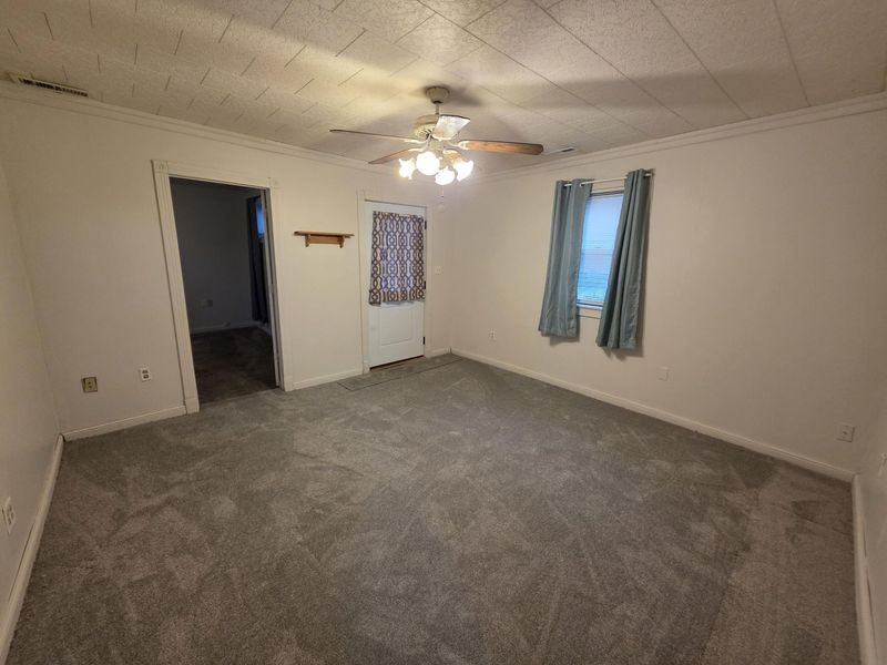 1030 Hendricks Avenue, Saint Marys, OH 45885 Photo 3