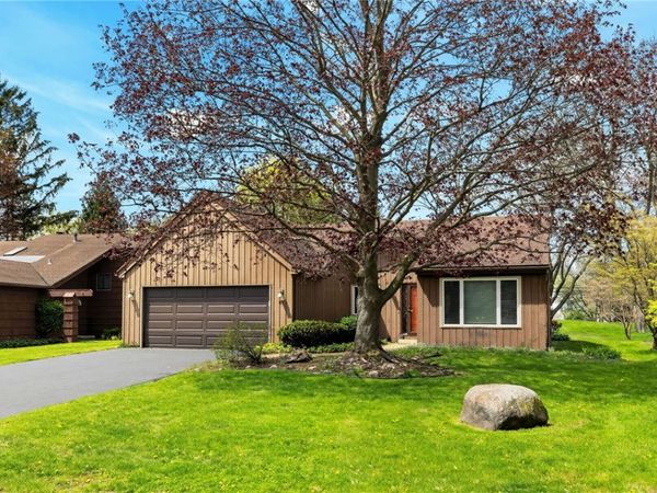 87 Willow Pond , Penfield, NY 14526