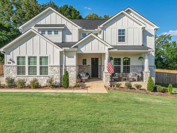 219 Applewood Court, Huntsville, AL 35811
