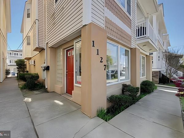 1127 ASBURY AVENUE , Unit 1, OCEAN CITY, NJ 08226