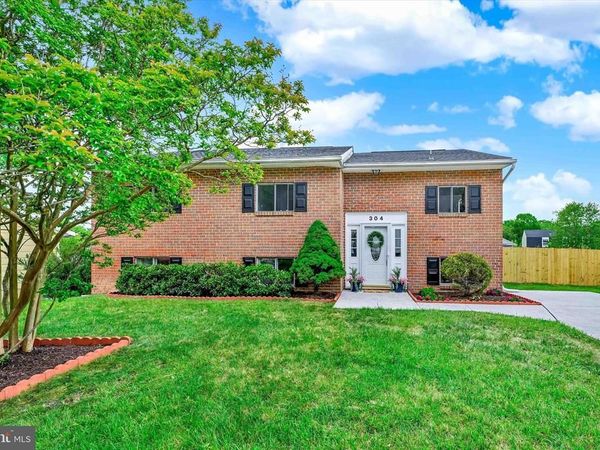 304 LIONSHEART GLEN, GLEN BURNIE, MD 21061
